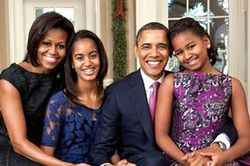 Cách nuôi dậy hai cô con gái đáng ngưỡng mộ của bà Michelle Obama