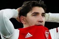 Arsenal trả giá đắt sau chiến thắng trước West Ham