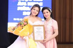 Hot girl Hà thành Thảo Ly giành giải nhất cuộc thi Âm nhạc Mùa Thu 2019