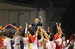Tuyển Việt Nam vô địch SEA Games 30: Để ta khắc tên mình trên đời!