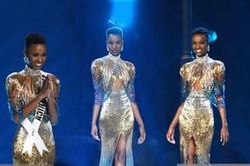 Cận cảnh chiếc váy biển xanh - cát vàng đẹp ảo diệu giúp 'ngọc trai đen' Nam Phi lên ngôi Miss Universe 2019