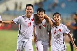 Clip: Văn Hậu ghi bàn, U22 Việt Nam chạm một tay vào tấm HCV