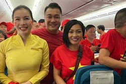 Lý Hùng, Phương Thanh bay sang Philippines cổ vũ U22 Việt Nam, mong chờ Huy chương Vàng