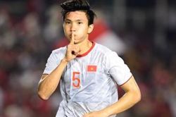 Ảnh chế Văn Hậu xuất sắc lập cú đúp ở chung kết SEA Games 30