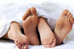 Xem xét chuyển công tác chánh án huyện quan hệ với kế toán ở cơ quan
