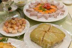 Thủ tướng đãi các nhà vô địch SEA Games bánh chưng, dưa hành