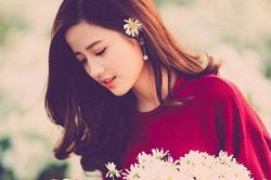 Đời người phụ nữ, 20 tuổi mê làm đẹp, 30 tuổi mê tình, 40 tuổi thì mê gì?
