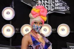 Hành trình thời trang táo bạo của 'thánh giải nghệ hụt' Nicki Minaj