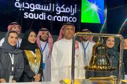 Cổ phiếu Saudi Aramco tăng kịch trần phiên chào sàn, vốn hóa gần 1,9 nghìn tỷ USD