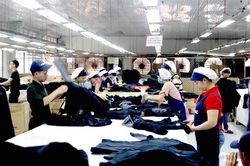 Dệt may chịu áp lực lớn từ khối FDI