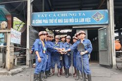 Khi chúng tôi vào lò
