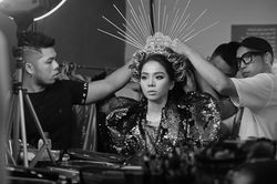Lệ Quyên chi 8 tỷ đồng mang toàn bộ ánh sáng như show của Lady Gaga vào Q Show 2