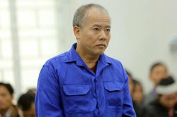 Kẻ thảm sát cả nhà em trai khai gì tại tòa?
