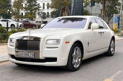 Loạt Rolls-Royce cũ biển siêu đẹp, rao bán giá 'khủng'