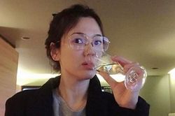 Song Hye Kyo mặt mộc trẻ trung ở tuổi U40
