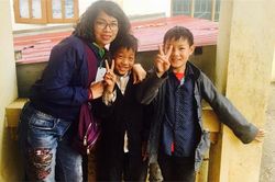 Nặng lòng với trẻ em vùng cao