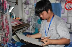 Nỗ lực vượt bậc của một sinh viên khuyết tật