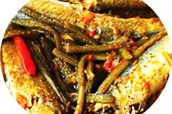 Nhớ món cá kho vỏ dưa của mẹ