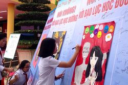 Hội thảo chuyển đổi hành vi chống bạo lực gia đình cho học sinh