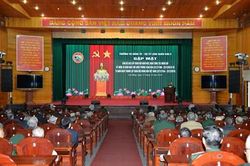 Quân khu 5 gặp mặt cán bộ cao cấp quân đội nghỉ hưu