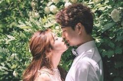 Cô gái 17 tuổi qua đời vì virus lạ, lây nhiễm khi hôn nhau