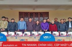 26 hộ nghèo Vũ Quang được tặng tivi với tổng trị giá 156 triệu đồng