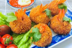 Làm chả tôm chiên giòn ngon thơm phức đổi món cho cả nhà cuối tuần