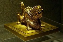Chiêm ngưỡng biểu tượng quyền lực bất tử của vua nhà Nguyễn