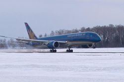 Vietnam Airlines hạ cánh khẩn cấp tại Ấn Độ để cấp cứu cho hành khách bị đau bụng nghi do viêm bàng quang