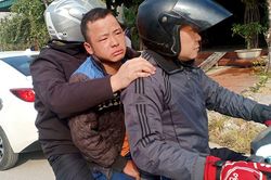 Bắt đối tượng trộm xe ô tô
