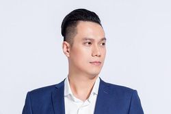 Con trai 'Người phán xử' ồn ào với vợ cũ