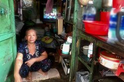 Người phụ nữ Sài Gòn một thời sống giàu có, cuối đời ở căn nhà 2m2