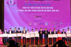 Trao giải cuộc thi 'Học tập và làm theo tư tưởng, đạo đức, phong cách Hồ Chí Minh'