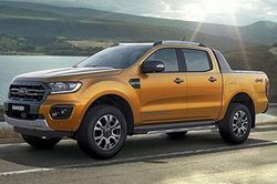Đè bẹp Mitsubishi Triton, Ford Ranger tiếp tục là 'vua' xe bán tải