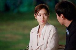 Trước ly hôn, vợ đưa ra điều kiện khiến người chồng bội bạc phải hối hận xin quay về