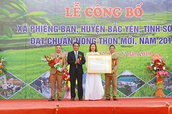 Lễ công bố xã Phiêng Ban đạt chuẩn nông thôn mới