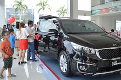 Mùa nghỉ lễ, thuê xe ô tô tự lái thế nào cho phù hợp?