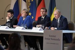 Điện Kremlin nêu điều kiện để giải quyết xung đột ở Donbass