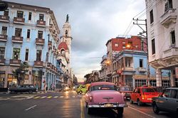 Thực trạng du lịch ảm đạm 'không bóng người' ở Cuba