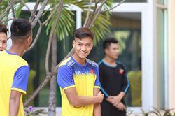 'Nam thần sân cỏ' của U23 Việt Nam: cao 1m87, hút hết spotlight của cả đội