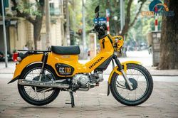Soi chi tiết xe 'độc' Honda Cross Cub 110cc giá hơn trăm triệu đồng tại Hà Nội