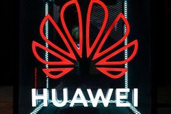 Trung Quốc dọa trả đũa với xe hơi nếu Đức cấm các thiết bị 5G của Huawei