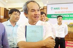 Bầu Đức - Phía sau ánh hào quang là người đàn ông lam lũ yêu bóng đá