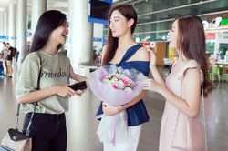 Á hậu Tường San, Kiều Loan ra sân bay đón Lương Thùy Linh