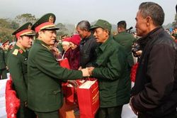 Toàn quân về nguồn 'Đền ơn đáp nghĩa'