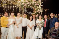 Bố mẹ Á hậu Thanh Tú tổ chức tiệc 30 năm ngày cưới hoành tráng và lãng mạn