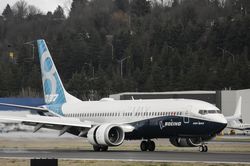 Báo Mỹ: Boeing sẽ đình chỉ sản xuất dòng máy bay 737