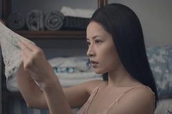 Phim 'Chị chị em em': Màn chào sân đầy bất ngờ của Kathy Uyên