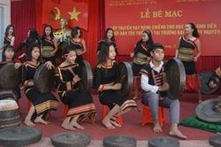 Bế giảng lớp truyền dạy đánh chiêng cho sinh viên Trường Đại học Tây Nguyên