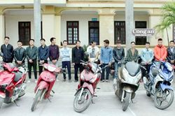 Khởi tố 'bác thằng bần'